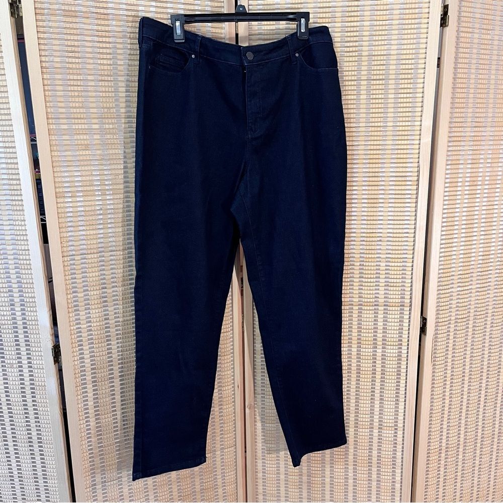 Croft and Barrow Dark Denim midrise jeans 18 NWT